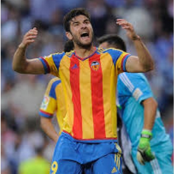 Valencia FC 2015 Alternate Jersey - Picture 5 of 5